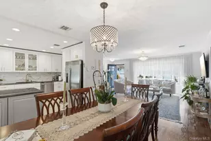 20 Vista Rd, Plainview, NY 11803 - Photo 11