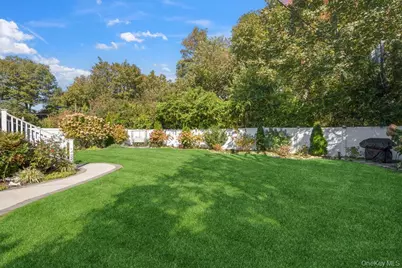 20 Vista Road, Plainview, NY 11803 - Photo 33