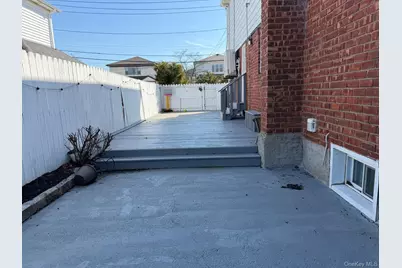 1 Munro Boulevard #1 F, Valley Stream, NY 11581 - Photo 11