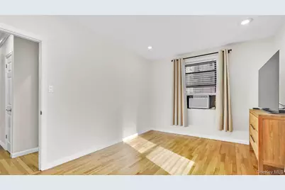 25-18 Union Street #2A, Flushing, NY 11354 - Photo 11