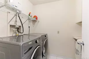 5 Waterford Way, Syosset, NY 11791 - Photo 19