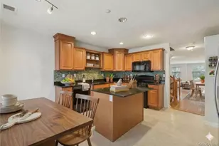 10 Bridge Ln, Haverstraw, NY 10927 - Photo 15