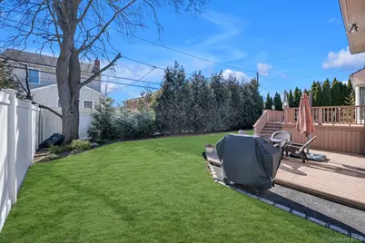 5 Hillvale Road, Syosset, NY 11791 - Photo 21