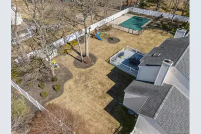 9 Village Drive, Medford, NY 11763 - Photo 35