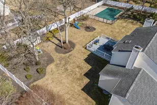 9 Village Dr, Medford, NY 11763 - Photo 35