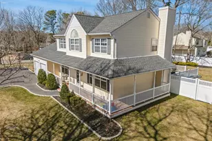 9 Village Dr, Medford, NY 11763 - Photo 41