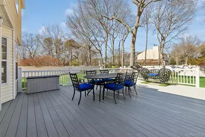 9 Village Drive, Medford, NY 11763 - Photo 31