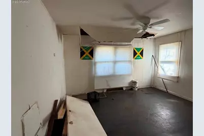 495 Rose Avenue, West Hempstead, NY 11552 - Photo 13