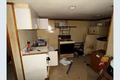 495 Rose Avenue, West Hempstead, NY 11552 - Photo 17