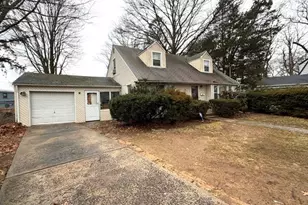 495 Rose Ave, West Hempstead, NY 11552 - Photo 3