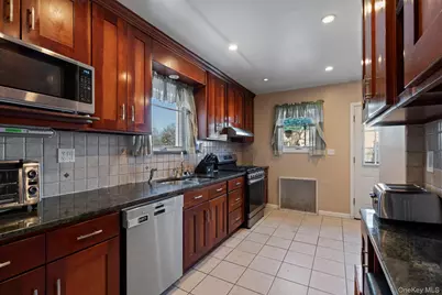 24011 88th Avenue, Bellerose, NY 11426 - Photo 13