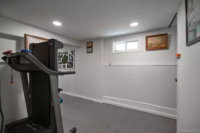 24011 88th Avenue, Bellerose, NY 11426 - Photo 31