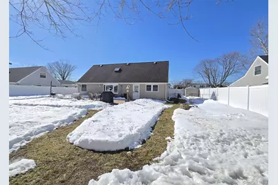 47 Birchdale Drive, Holbrook, NY 11741 - Photo 3