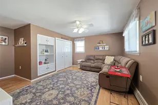 47 Birchdale Dr, Holbrook, NY 11741 - Photo 15