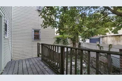 2040 Washington Avenue, Bronx, NY 10457 - Photo 21