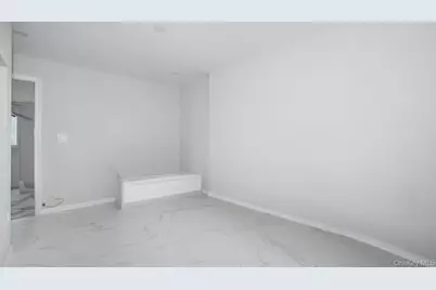 2040 Washington Avenue, Bronx, NY 10457 - Photo 19