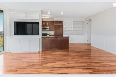 640 W 237th Street #7D, Bronx, NY 10463 - Photo 5