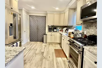 107 Fairview Avenue, Oceanside, NY 11572 - Photo 7