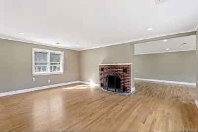 357 Deer Park Road, Dix Hills, NY 11746 - Photo 9