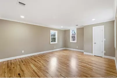 357 Deer Park Road, Dix Hills, NY 11746 - Photo 19