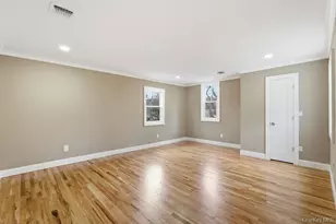 357 Deer Pk Rd, Dix Hills, NY 11746 - Photo 19