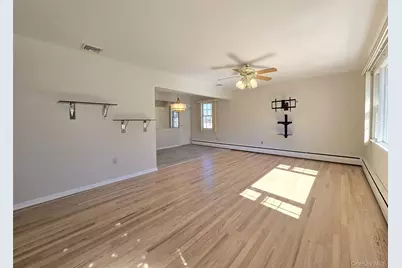 5 Hancock Street, Smithtown, NY 11787 - Photo 3