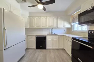 5 Hancock St, Smithtown, NY 11787 - Photo 5