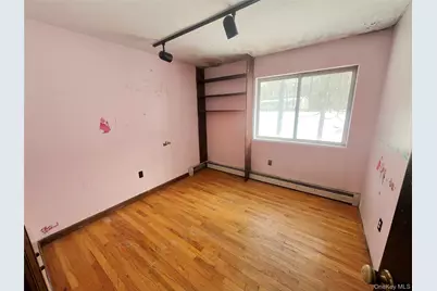 6 Vanessa Lane, Staatsburg, NY 12580 - Photo 9