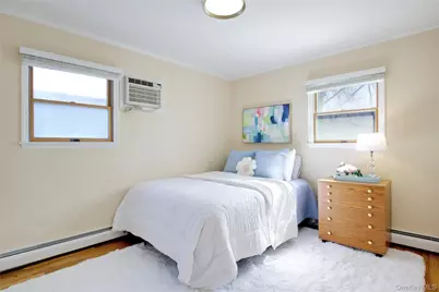 119 Radcliff Avenue, Port Washington, NY 11050 - Photo 17