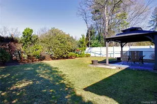 119 Radcliff Ave, Port Washington, NY 11050 - Photo 21