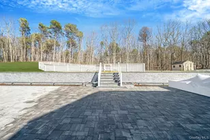 17 Fairway Dr, Manorville, NY 11949 - Photo 45