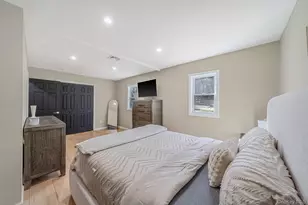 17 Fairway Dr, Manorville, NY 11949 - Photo 19