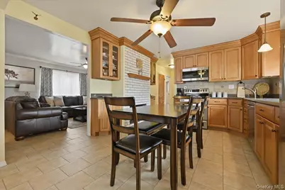 25 Gleaner Lane, Levittown, NY 11756 - Photo 13