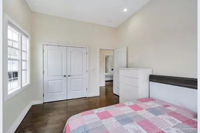 25 Virginia Avenue, Plainview, NY 11803 - Photo 17