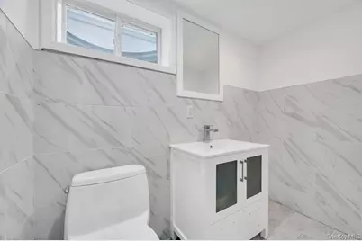 25 Virginia Avenue, Plainview, NY 11803 - Photo 21