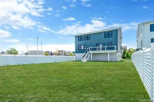 243 Mott St, Oceanside, NY 11572 - Photo 37