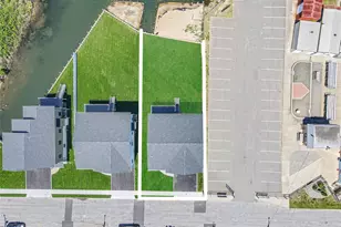 243 Mott St, Oceanside, NY 11572 - Photo 43