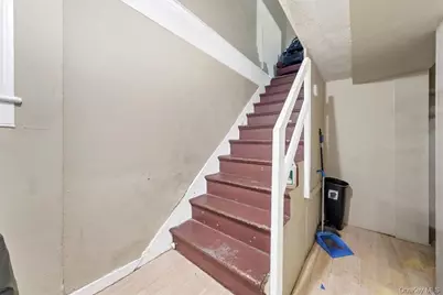 100 Carson Avenue, Newburgh, NY 12550 - Photo 9