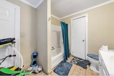 100 Carson Avenue, Newburgh, NY 12550 - Photo 7