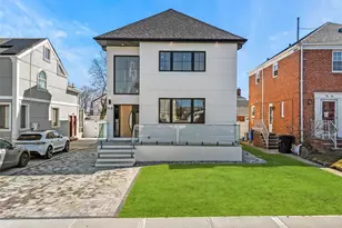 75-31 175th St, Fresh Meadows, NY 11366 - Photo 1