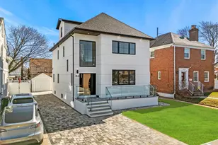 75-31 175th St, Fresh Meadows, NY 11366 - Photo 41