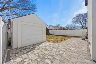 75-31 175th St, Fresh Meadows, NY 11366 - Photo 37