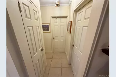 88-17 Shore Parkway #016, Howard Beach, NY 11414 - Photo 17