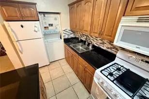 88-17 Shore Pkwy, Howard Beach, NY 11414 - Photo 13