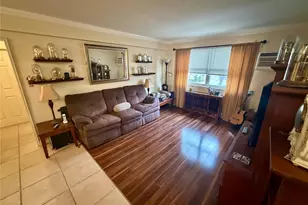 88-17 Shore Pkwy, Howard Beach, NY 11414 - Photo 5