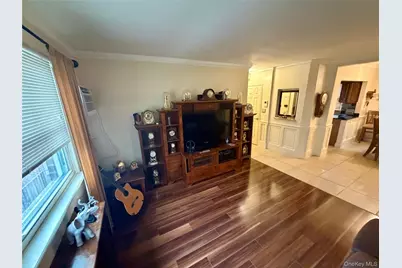 88-17 Shore Parkway #016, Howard Beach, NY 11414 - Photo 7