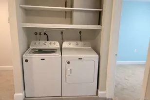 395 Woodbridge Dr, Ridge, NY 11961 - Photo 17