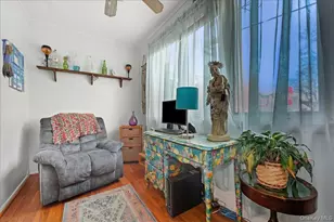 51 W Hitchcock Ave, Floral Park, NY 11001 - Photo 3