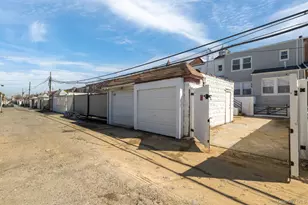 131-28 225th St, Springfield Gardens, NY 11413 - Photo 13