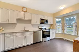 2555 Youngs Ave, Southold, NY 11971 - Photo 5